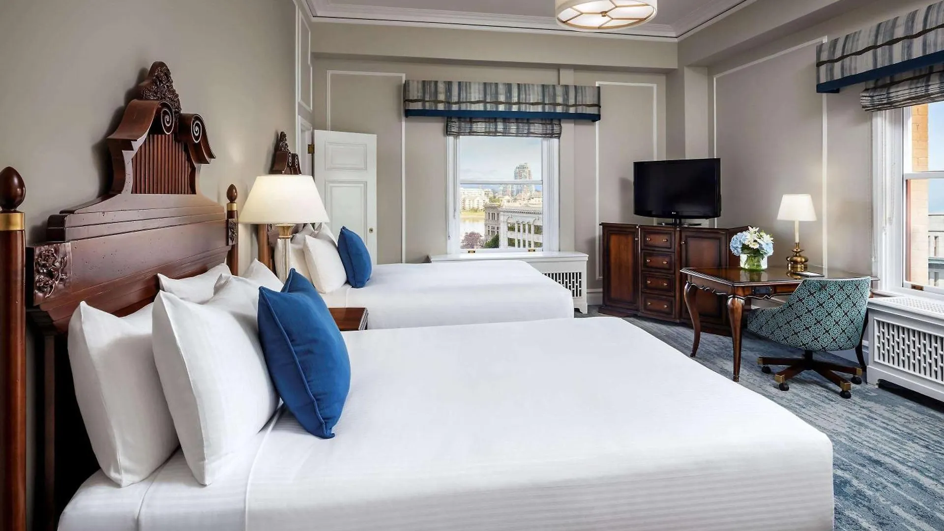 Fairmont Empress Hotel Victoria Canada