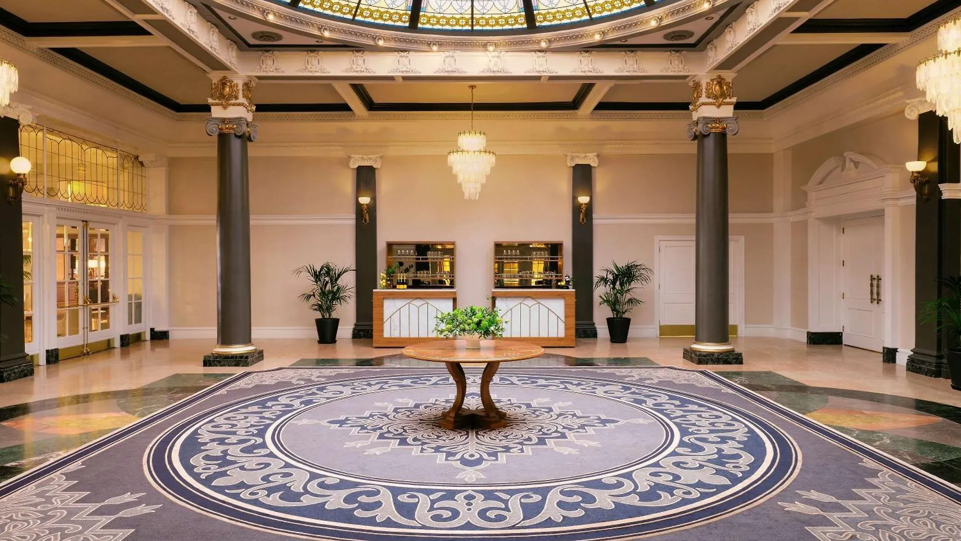 Fairmont Empress Hotel Victoria Canada